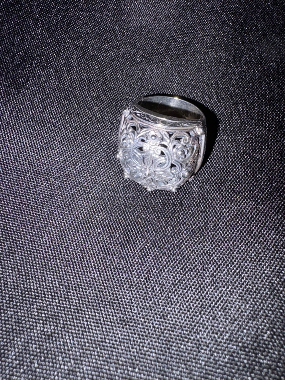 Konstantino Filigree Ring - Picture 5 of 6